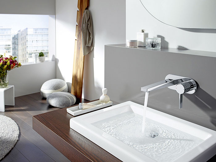 Sanitärtechnik und Trinkwasserhygiene Modernes Waschbecken mit Armatur als Beispiel für hochwertige Sanitärtechnik und Trinkwasserhygiene.